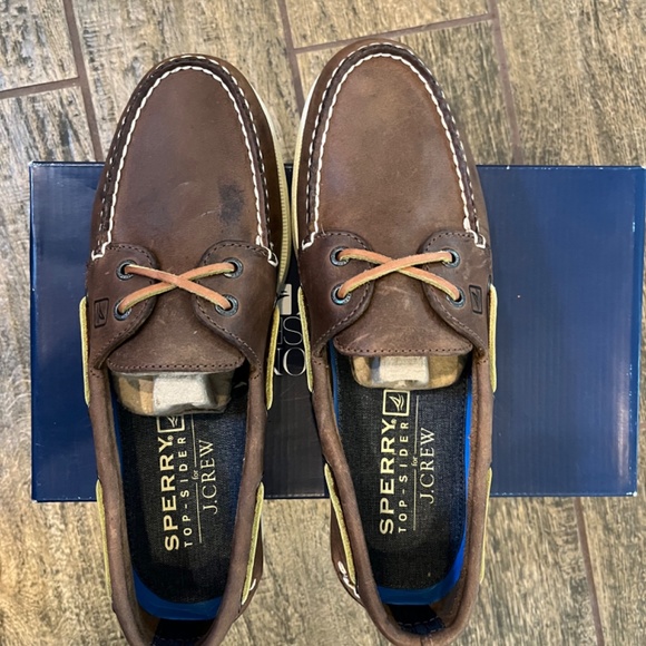 Sperry Men's Brown Boat Shoes - Picture 2 of 6